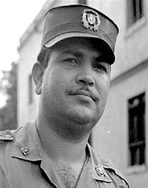 Francisco Alberto Caama�o De��